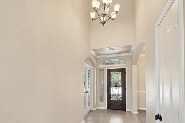 9726 Bonham Lakes Lane, Humble, TX 77396