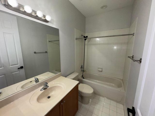 162 Lake Monterey Circle, Boynton Beach, FL 33426