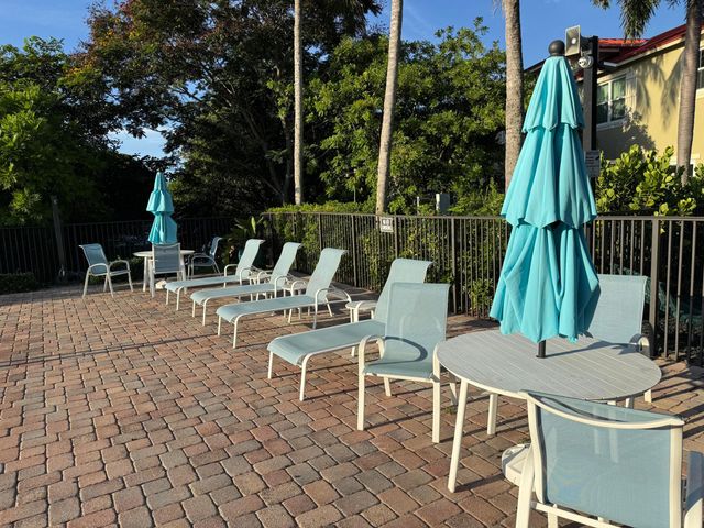 162 Lake Monterey Circle, Boynton Beach, FL 33426