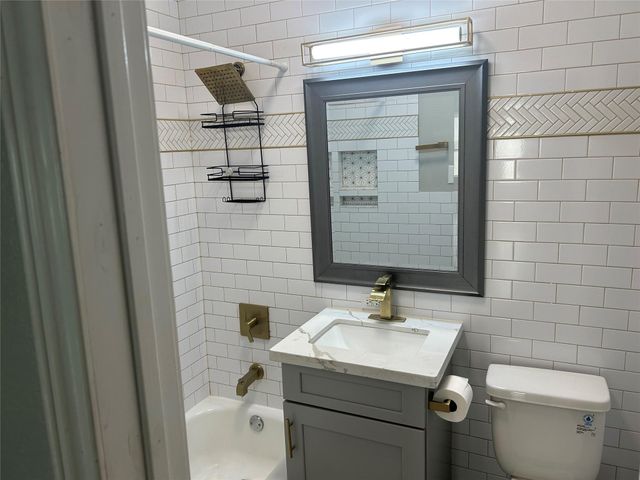 5105 Sherman Street 3, Houston, TX 77011