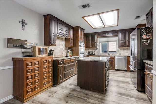 2005 Colonial Court, Richardson, TX 75082