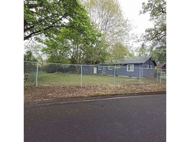 3193 W 14TH Ave, Eugene, OR 97402