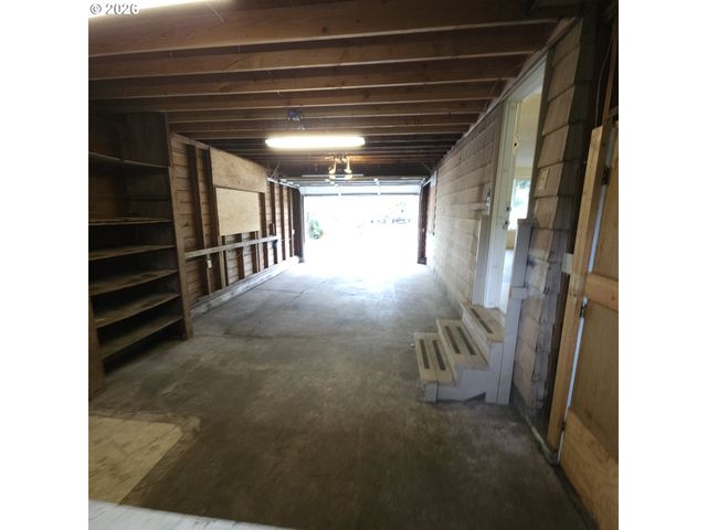 3193 W 14TH Ave, Eugene, OR 97402