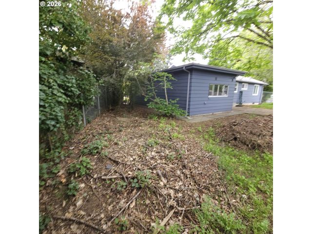 3193 W 14TH Ave, Eugene, OR 97402