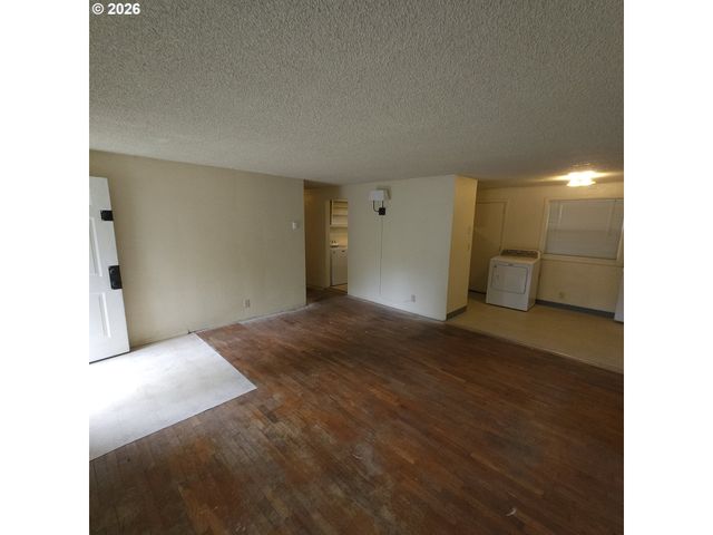 3193 W 14TH Ave, Eugene, OR 97402