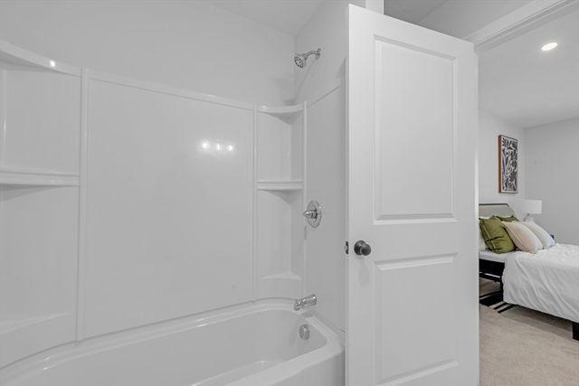 63 North Street C, Worcester, MA 01605