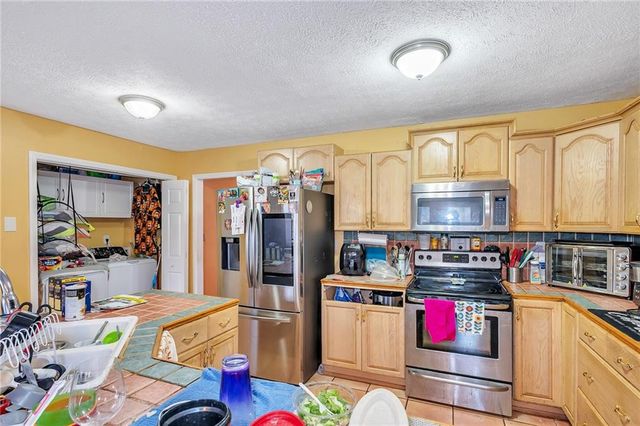 125 Maple Place, Fayetteville, GA 30215