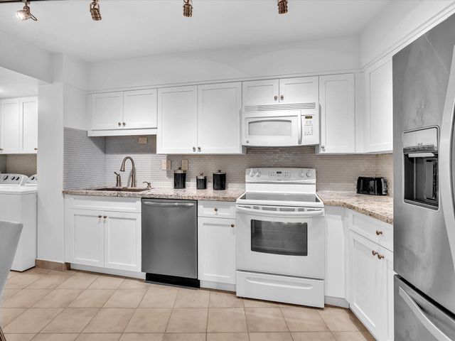 3000 Holiday Drive 603, Fort Lauderdale, FL 33316