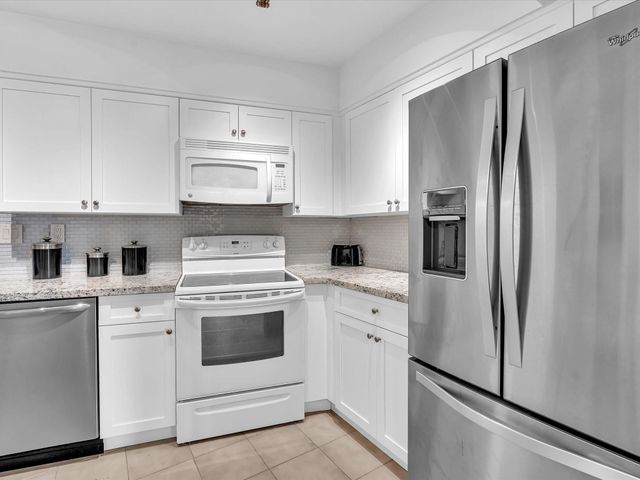 3000 Holiday Drive 603, Fort Lauderdale, FL 33316