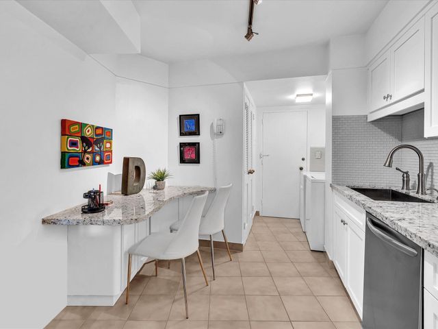 3000 Holiday Drive 603, Fort Lauderdale, FL 33316