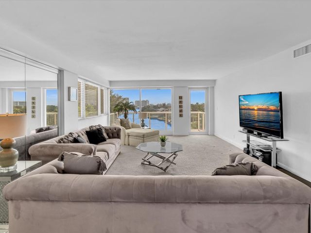 3000 Holiday Drive 603, Fort Lauderdale, FL 33316