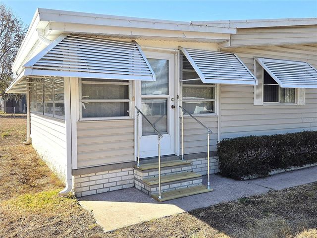 480 NE 64TH AVENUE, Ocala, FL 34470