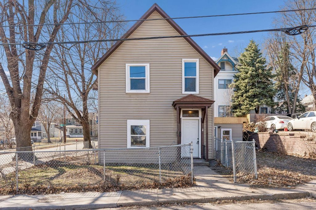 701 Desoto Street, Saint Paul, MN 55130 — photo 2