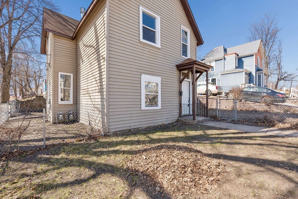 701 Desoto Street, Saint Paul, MN 55130 — photo 4