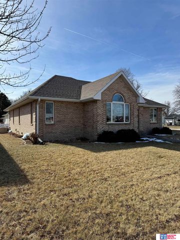 304 Regency Drive, York, NE 68467