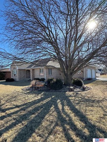 304 Regency Drive, York, NE 68467