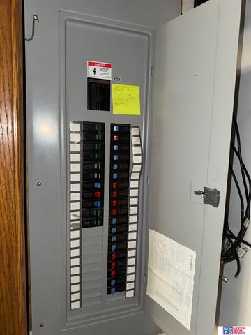 304 Regency Drive, York, NE 68467