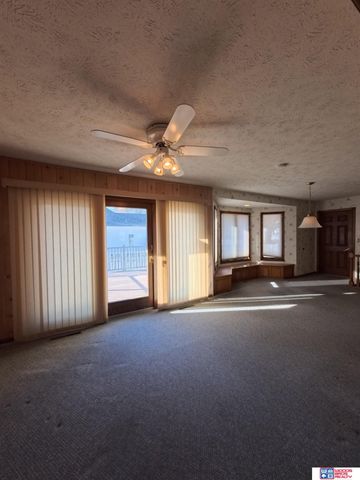 304 Regency Drive, York, NE 68467