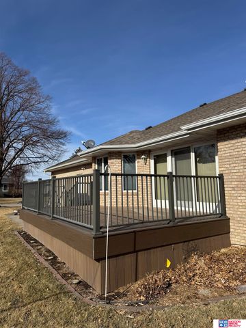 304 Regency Drive, York, NE 68467