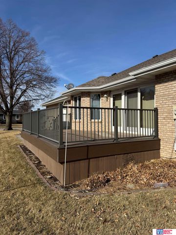 304 Regency Drive, York, NE 68467
