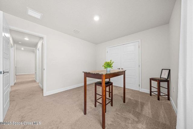 830 Hollahan Road SE, Palm Bay, FL 32909