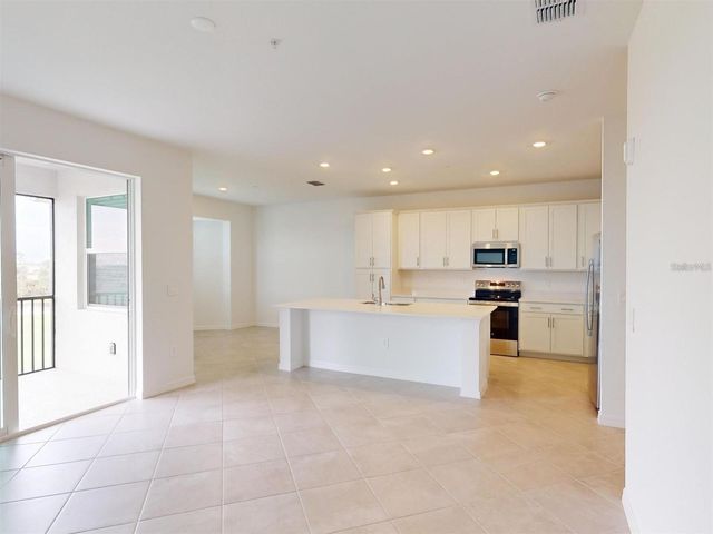 17565 OPAL SAND DRIVE 401, Venice, FL 34293