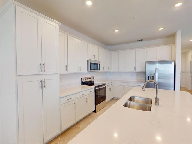 17565 OPAL SAND DRIVE 401, Venice, FL 34293