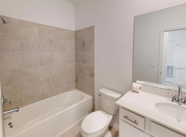 17565 OPAL SAND DRIVE 401, Venice, FL 34293