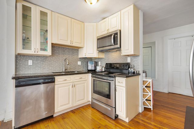 700 Upland Road, West Palm Beach, FL 33401