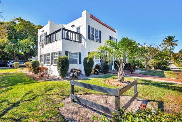 700 Upland Road, West Palm Beach, FL 33401