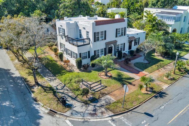 700 Upland Road, West Palm Beach, FL 33401