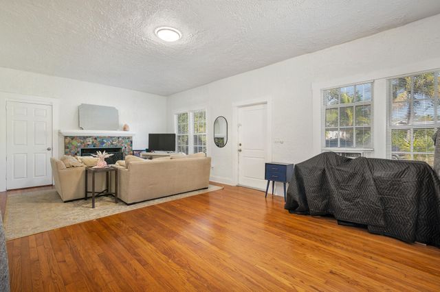 700 Upland Road, West Palm Beach, FL 33401