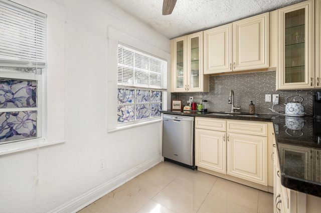 700 Upland Road, West Palm Beach, FL 33401