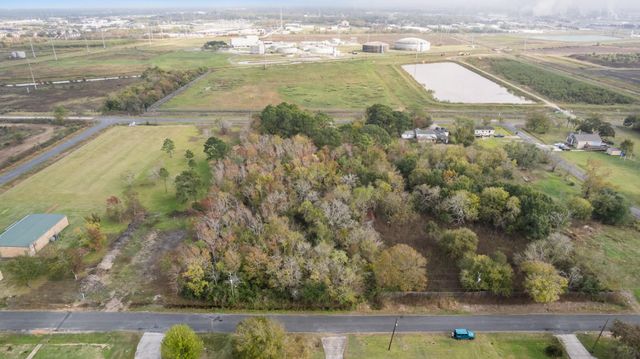 232 N Pecan Drive, Texas City, TX 77591