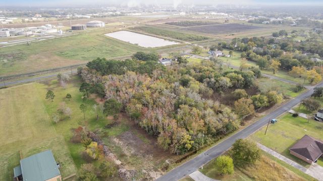 232 N Pecan Drive, Texas City, TX 77591