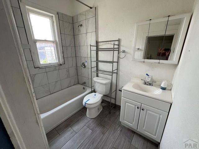 1421 E 12th St, Pueblo, CO 81001