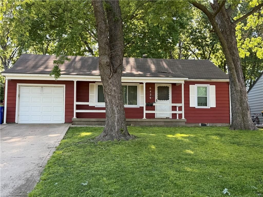 6429 Switzer Lane, Shawnee, KS 66203