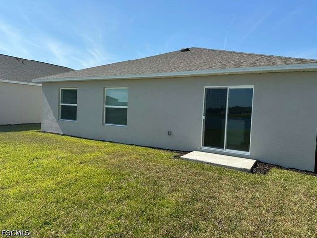 11918 Savanna Lakes BLVD, Lehigh Acres, FL 33974