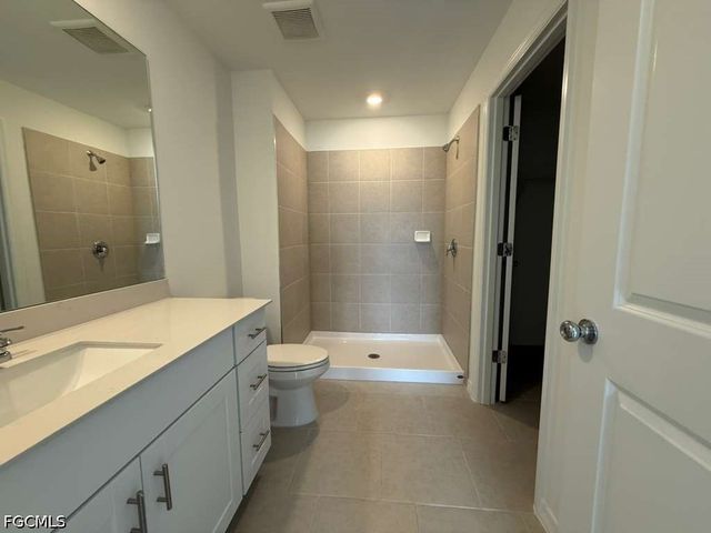 11918 Savanna Lakes BLVD, Lehigh Acres, FL 33974