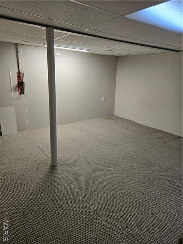 1145 Mackinac Drive, Creve Coeur, MO 63146