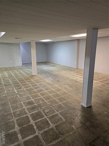 1145 Mackinac Drive, Creve Coeur, MO 63146