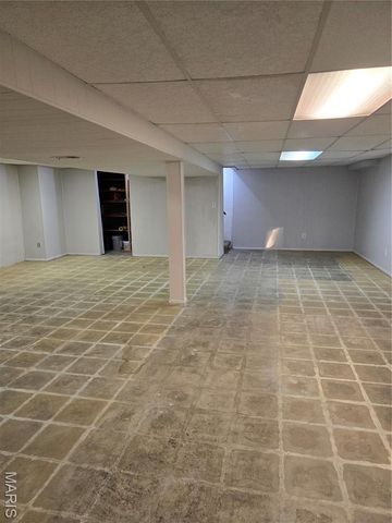 1145 Mackinac Drive, Creve Coeur, MO 63146