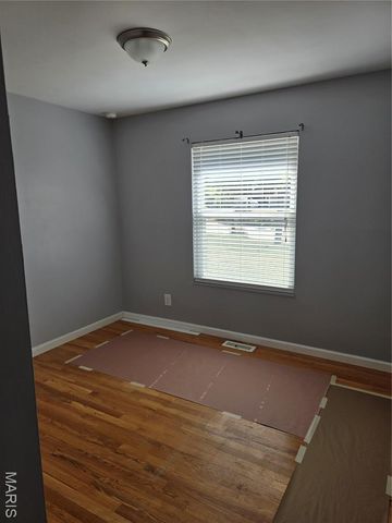 1145 Mackinac Drive, Creve Coeur, MO 63146