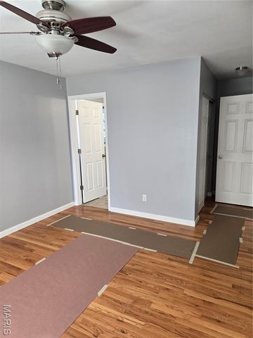 1145 Mackinac Drive, Creve Coeur, MO 63146