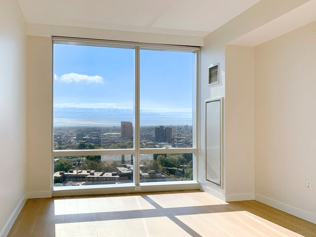 188 Brookline Ave 26H, Boston, MA 02215