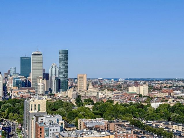 188 Brookline Ave 26H, Boston, MA 02215