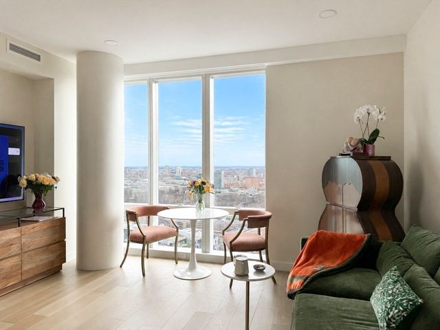 188 Brookline Ave 26H, Boston, MA 02215