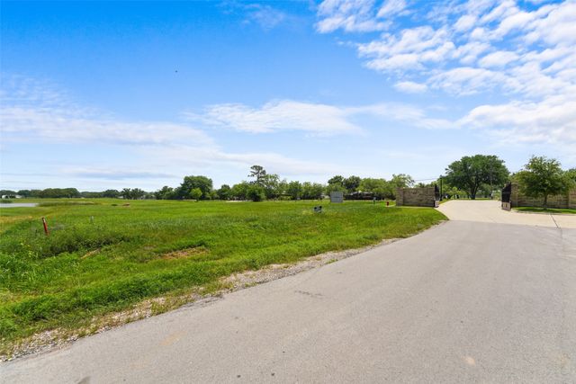 7717 Pickett Lane, Burleson, TX 76028