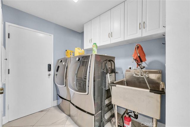 1417 W James Way, Anaheim, CA 92801