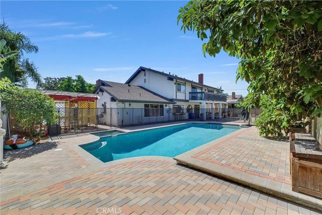 1417 W James Way, Anaheim, CA 92801